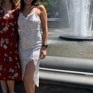 Do+Be white/nude, lace dress, crossed straps in the back. Size S